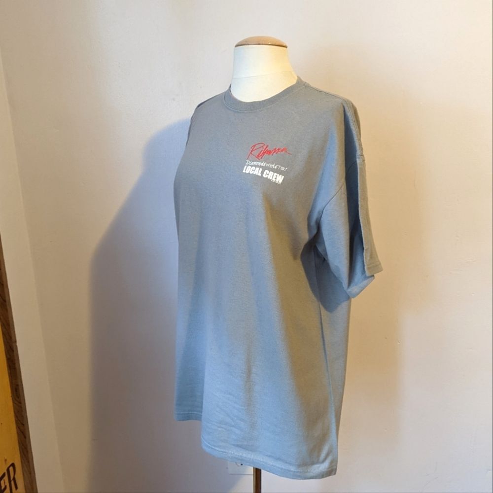 Rhianna Diamonds World Tour 2013 Local Crew T-shirt Size XL